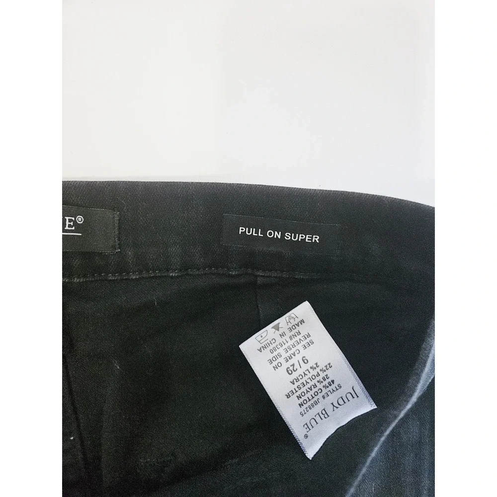 Judy Blue Jeans Womens Size 9/29 Pull On Super Black Cowbell Leg Opening - Picture 8 of 11